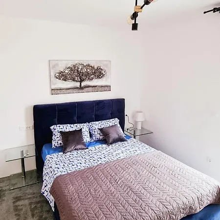 Minerva Zadar Villa Murvica (Policnik)