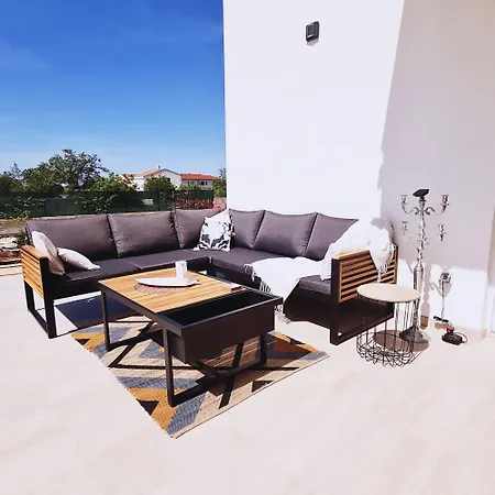 Minerva Zadar Villa Murvica (Policnik)