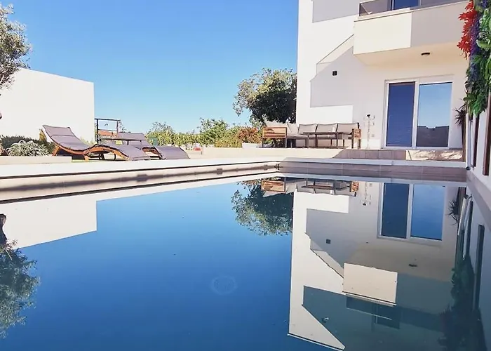 Minerva Zadar Murvica (Policnik)